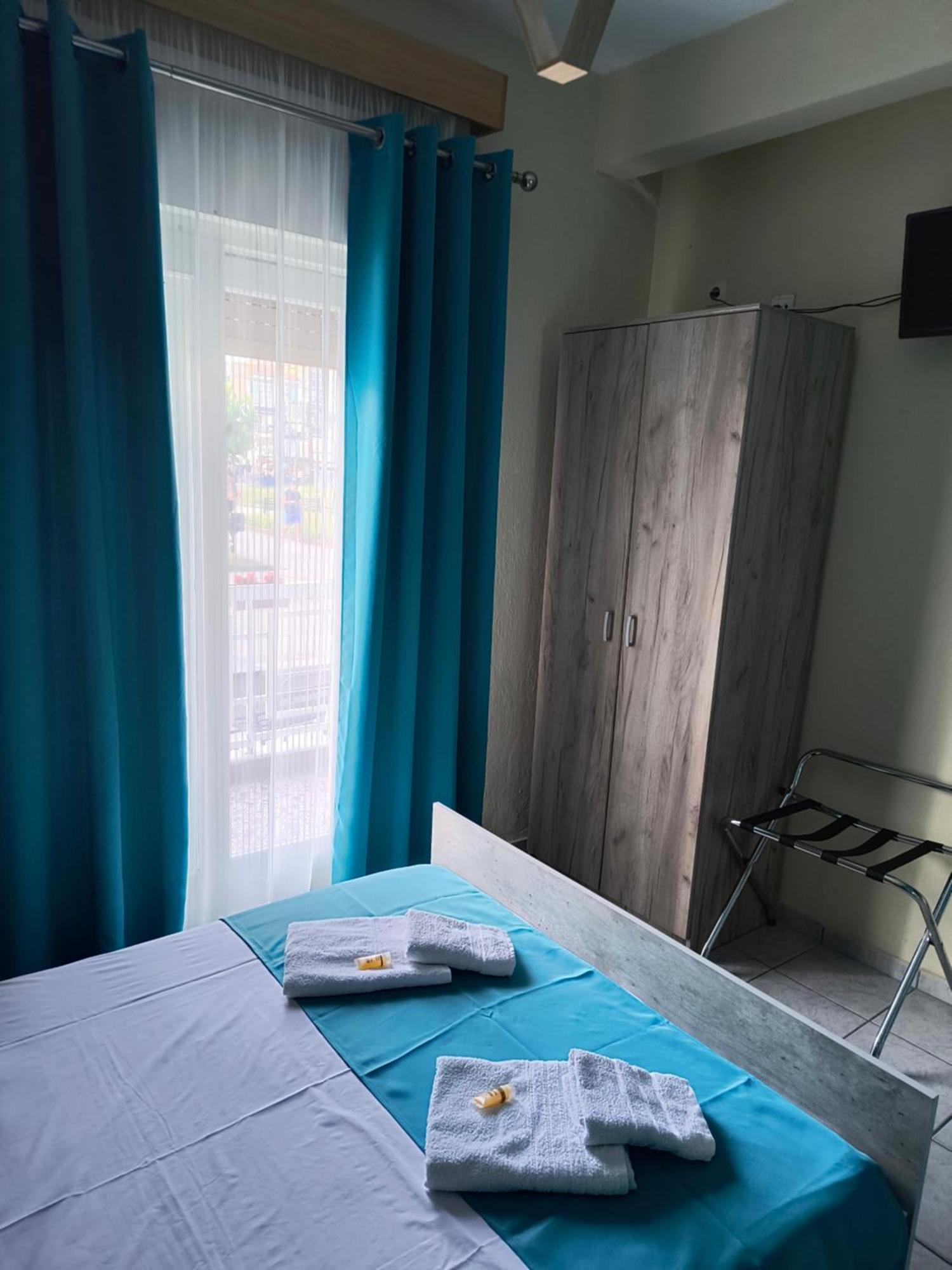 Amelies Apartments Paralia Katerinis Exterior photo